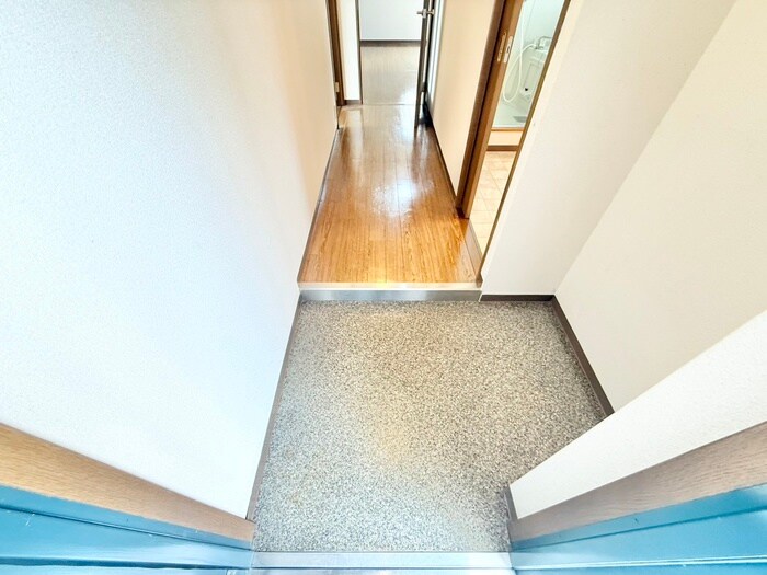 物件内観写真17　(玄関)