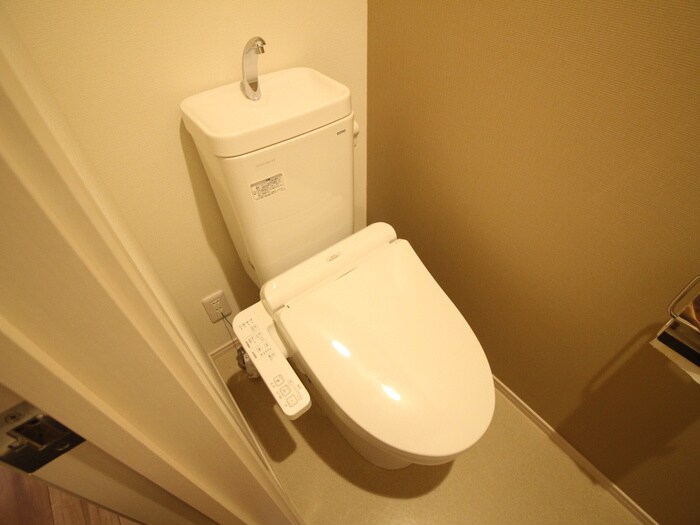 物件内観写真10　(トイレ)