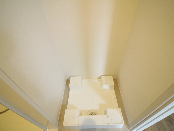 物件内観写真17　(洗濯機置場)