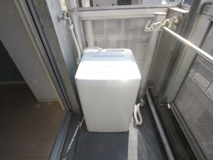 物件内観写真20　(洗濯機置場)