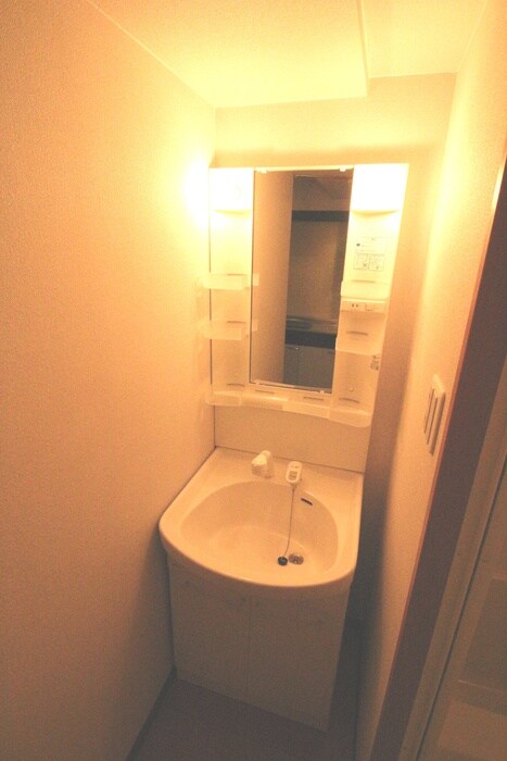 物件内観写真7　(洗面)