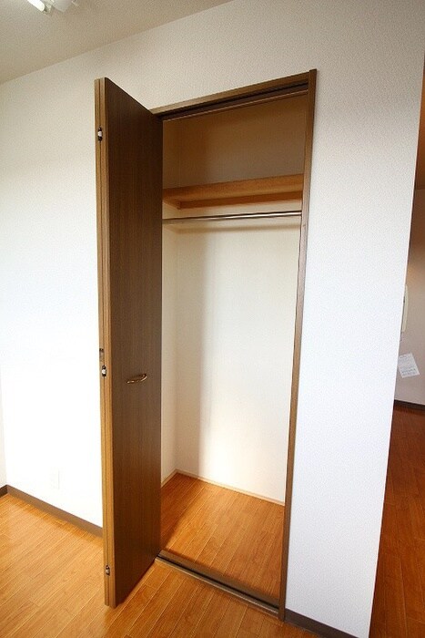 物件内観写真9　(収納)