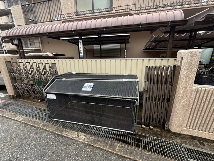 物件外観写真6　(建物設備)