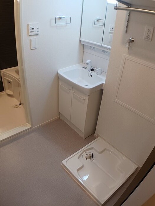 物件内観写真12　(洗面)