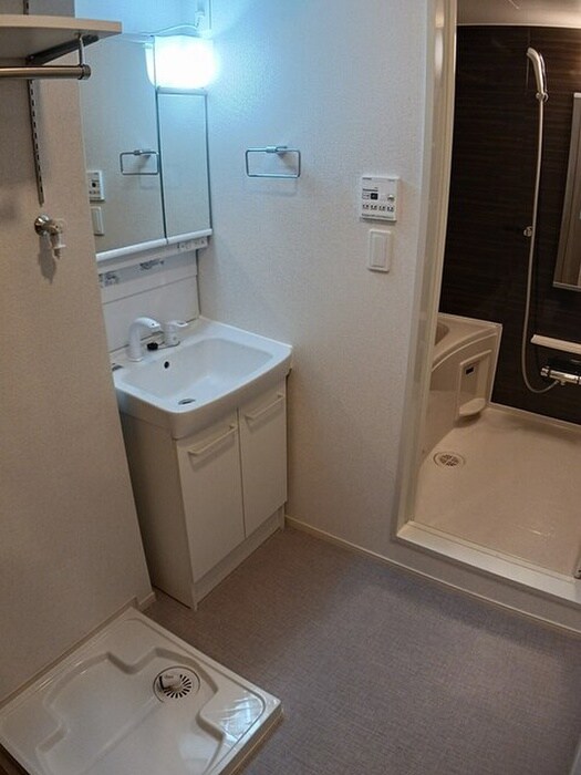 物件内観写真15　(洗面)