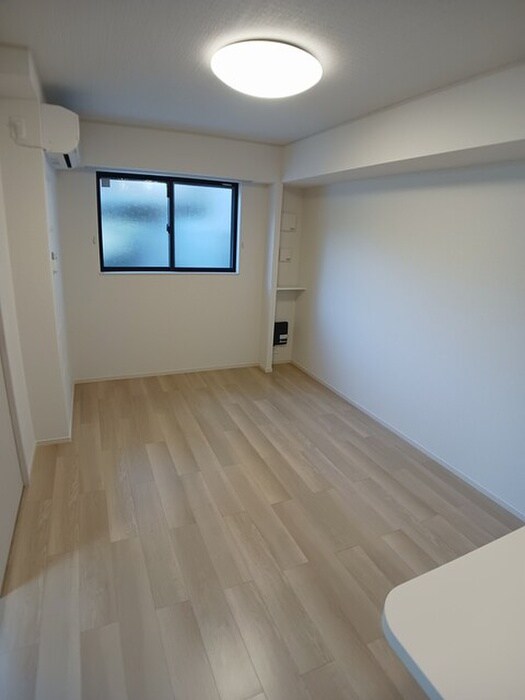 物件内観写真18　(居室)