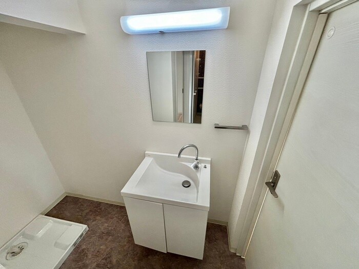 物件内観写真12　(洗面)