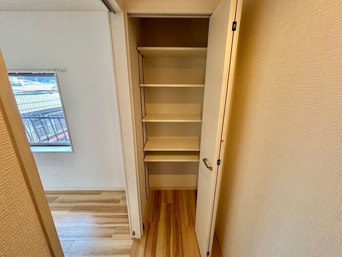 物件内観写真15　(収納)