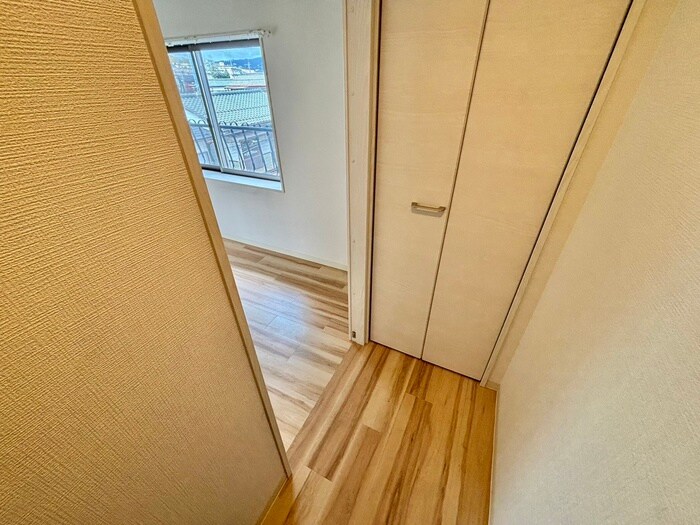 物件内観写真19　(廊下)