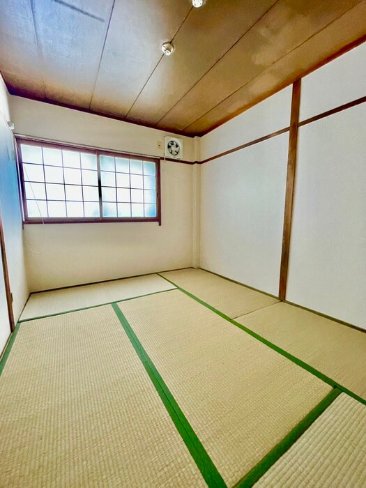 物件内観写真9　(居室)