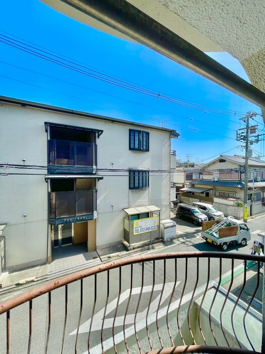 物件内観写真18　(室内からの展望)