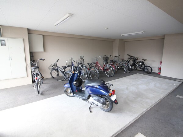 駐輪場
