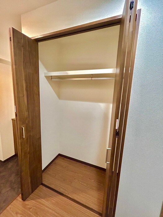 物件内観写真15　(収納)
