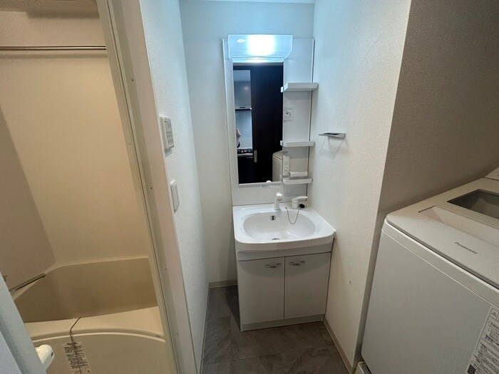 物件内観写真10　(洗面)