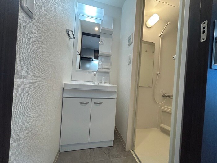 物件内観写真11　(洗面)