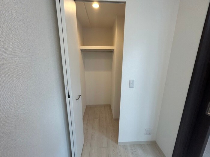 物件内観写真12　(収納)