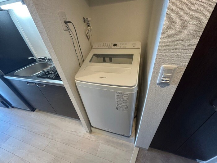 物件内観写真14　(洗濯機置場)