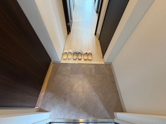物件内観写真17　(玄関)