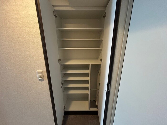 物件内観写真21　(靴箱)