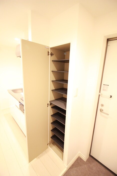 物件内観写真9　(靴箱)