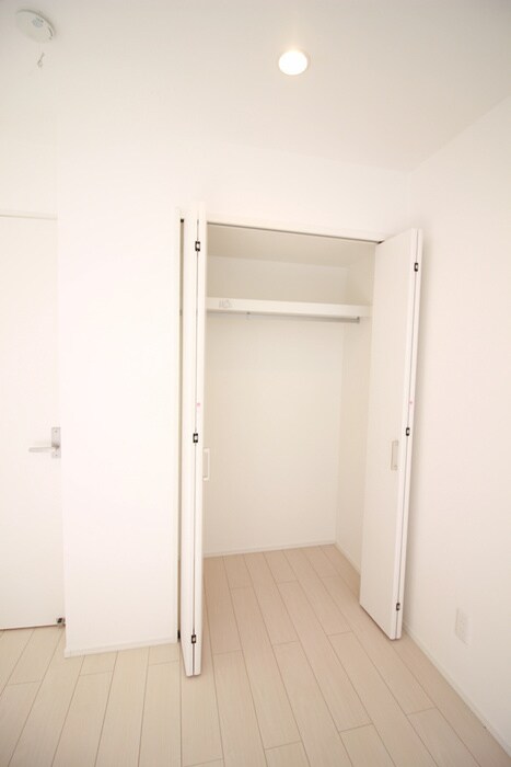 物件内観写真16　(収納)
