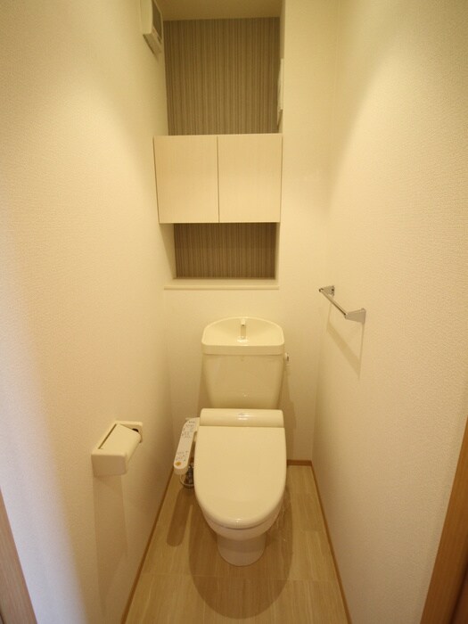 物件内観写真9　(トイレ)