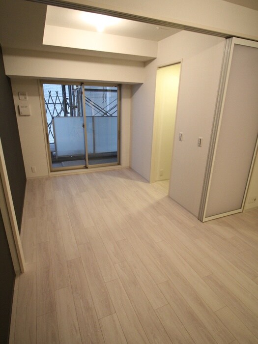 物件内観写真21　(室内からの展望)