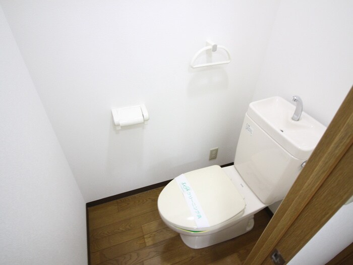 物件内観写真18　(トイレ)