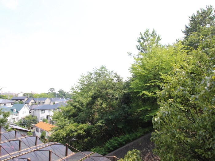 物件内観写真21　(室内からの展望)