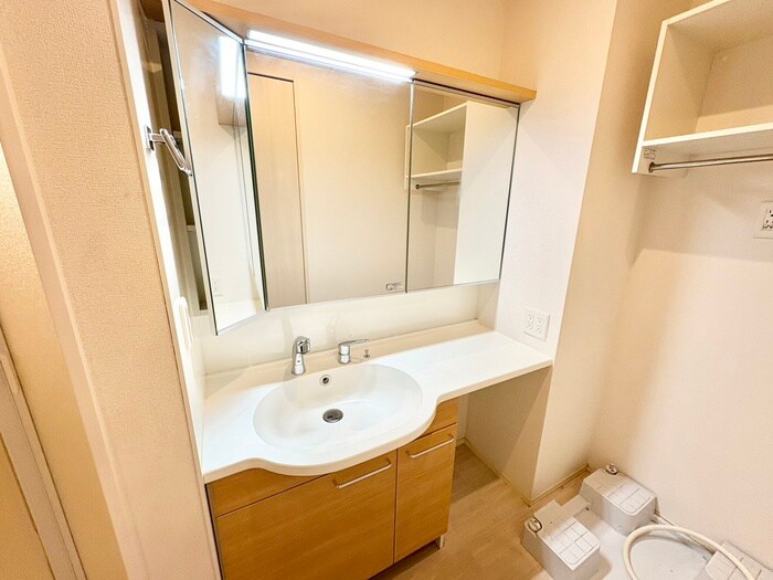 物件内観写真12　(洗面)