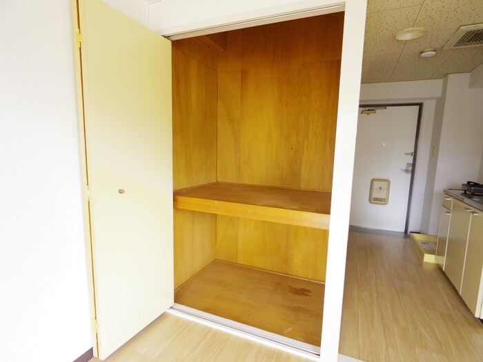 物件内観写真12　(収納)