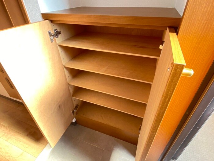 物件内観写真16　(靴箱)