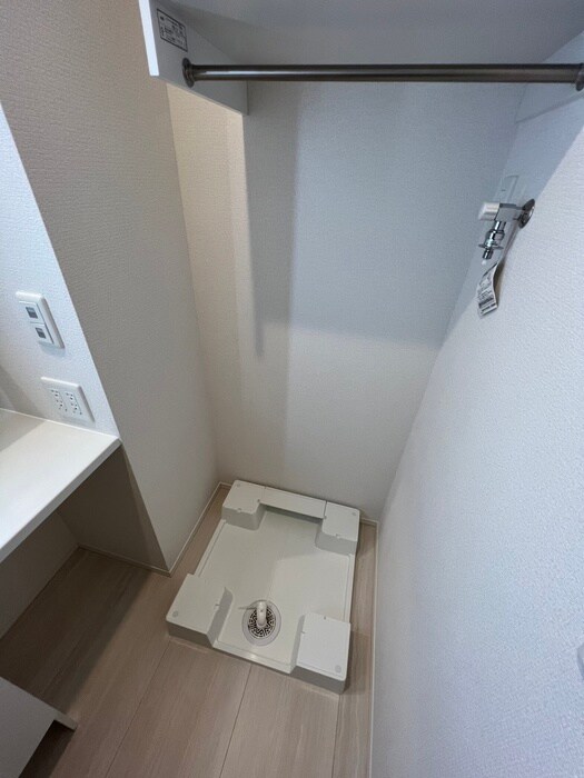 物件内観写真14　(洗濯機置場)