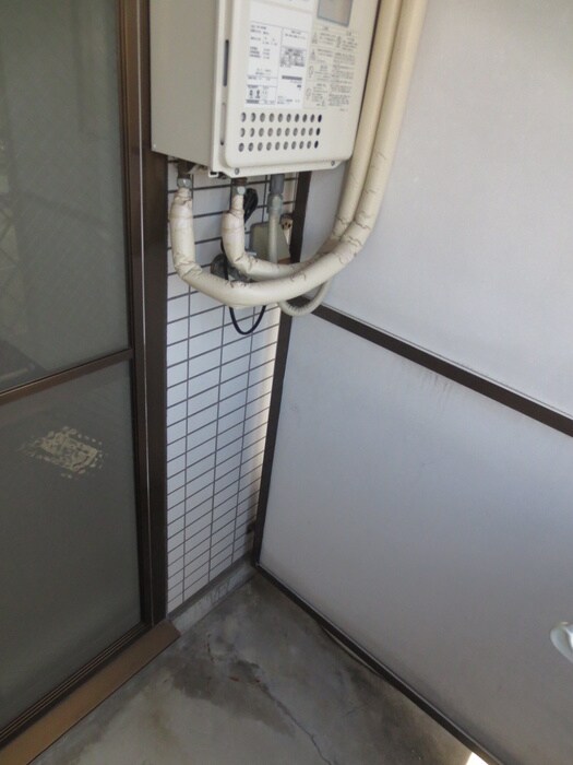 物件内観写真16　(洗濯機置場)