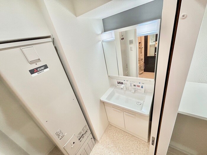 物件内観写真12　(洗面)