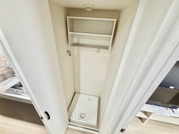 物件内観写真13　(洗濯機置場)