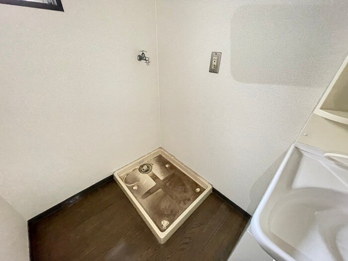 物件内観写真20　(洗濯機置場)