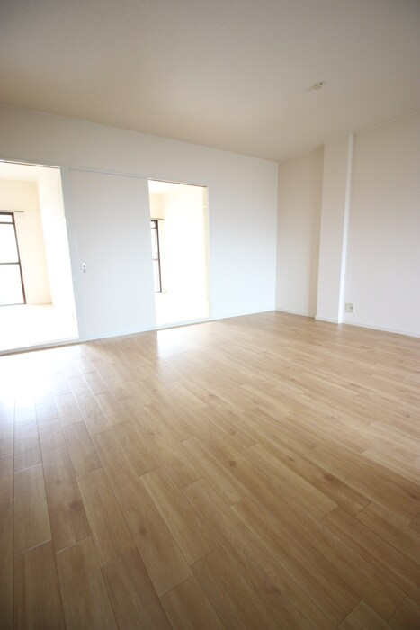 物件内観写真11　(居室)