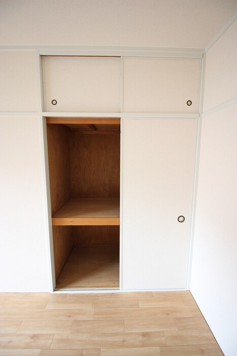 物件内観写真18　(収納)
