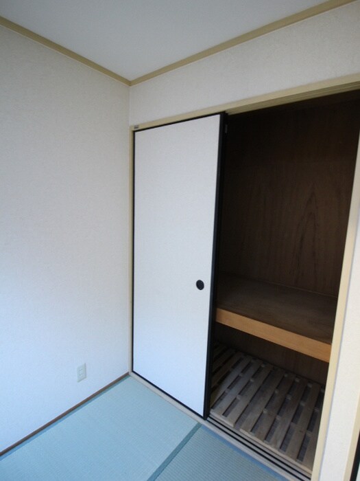 物件内観写真13　(収納)