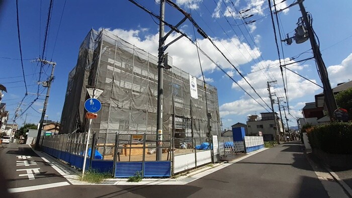 物件外観写真3　(建築中)