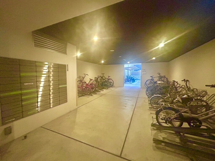 物件外観写真6　(駐輪場)