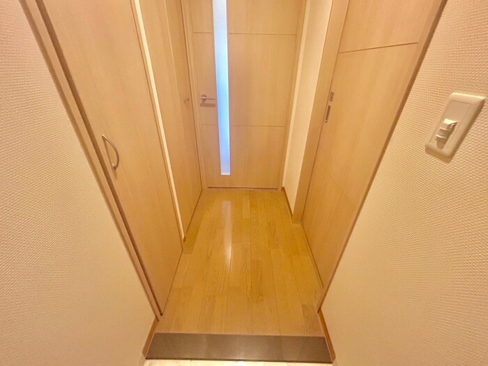 物件内観写真14　(廊下)