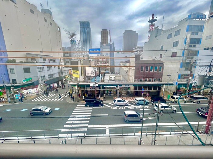 物件内観写真17　(室内からの展望)