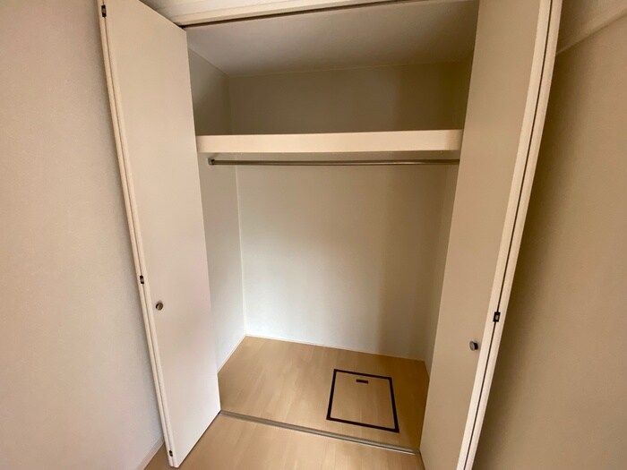 物件内観写真11　(収納)