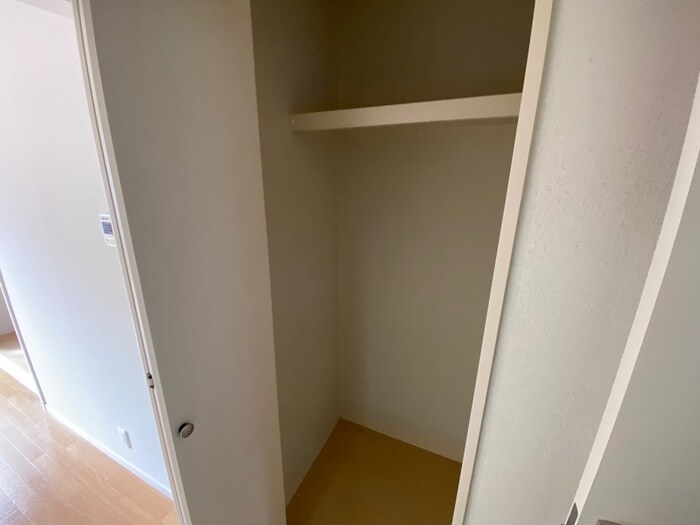 物件内観写真18　(収納)