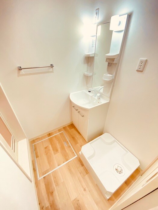 物件内観写真9　(洗濯機置場)