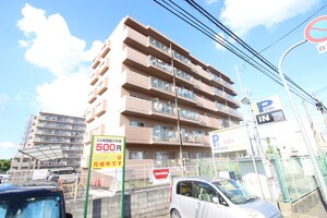 ｶｰｻ服部外観写真