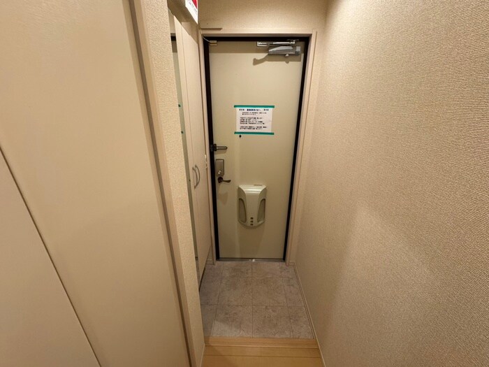 物件内観写真21　(玄関)