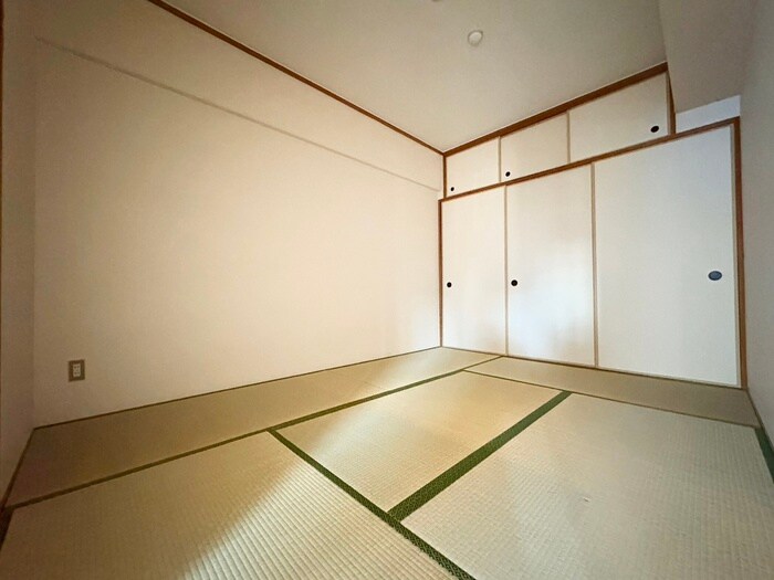 物件内観写真13　(居室)